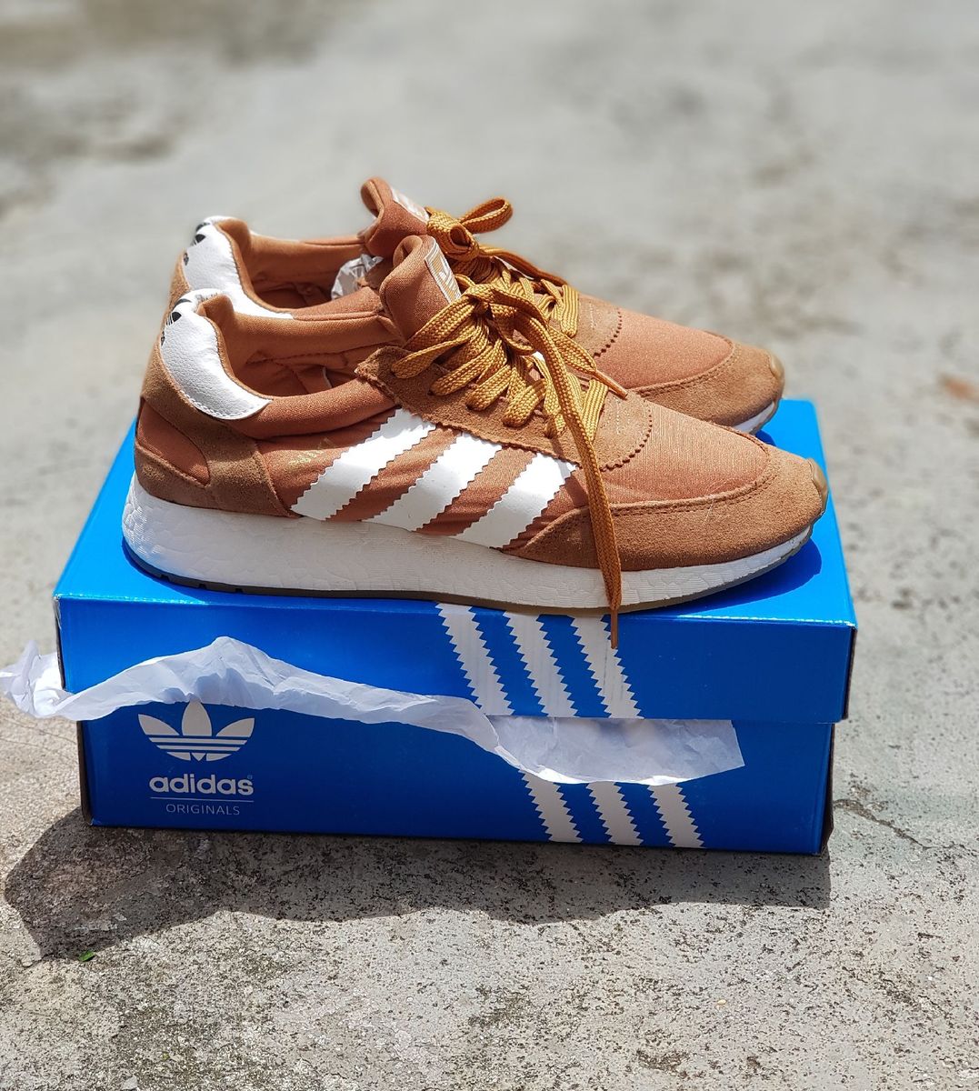 tenis adidas masculino caramelo