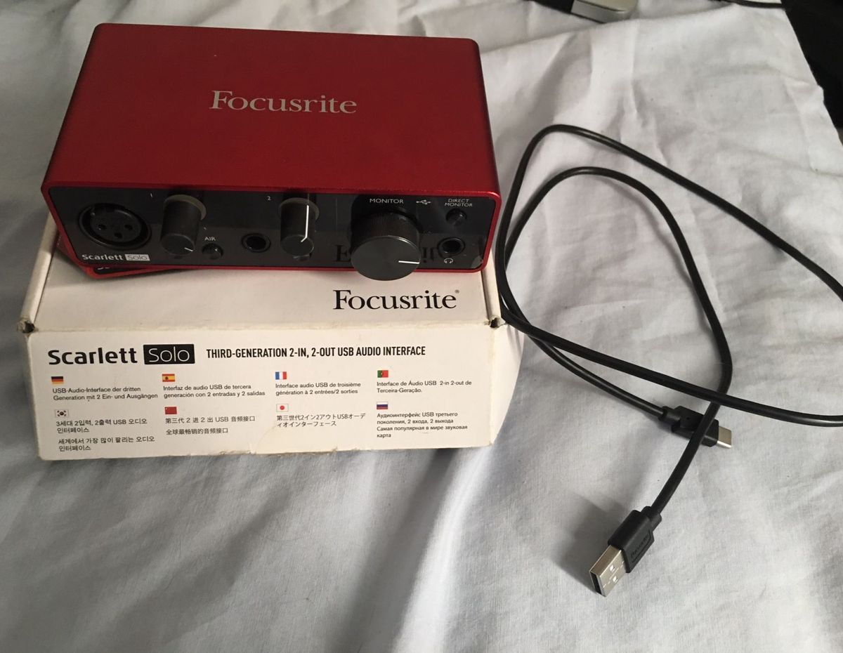 Interface de Áudio Focusrite Scarlett Solo 3a Geração Item de Música