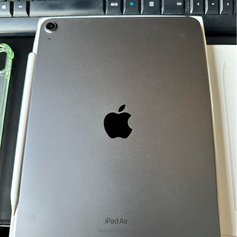 Ipad Air 5th Gen (5 Geração) - Space Gray com Apple Pencil e Capa