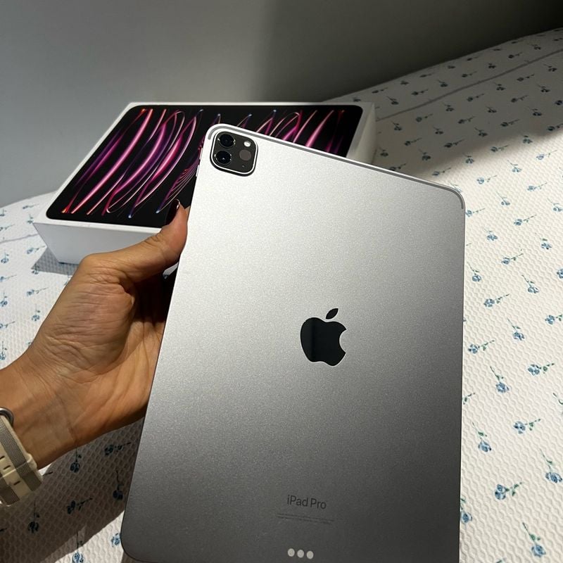 Amazon.co.jp: 【整備済み品】 Apple iPad Pro 11インチ (第 3