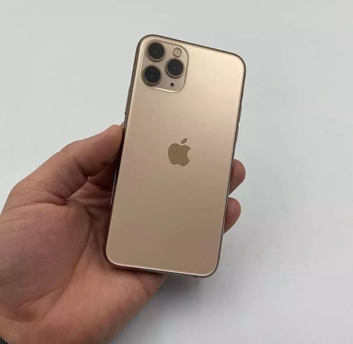 Iphone 11 Pro Max Gold 128gb Seminovo Iphone Apple Usado 71832402