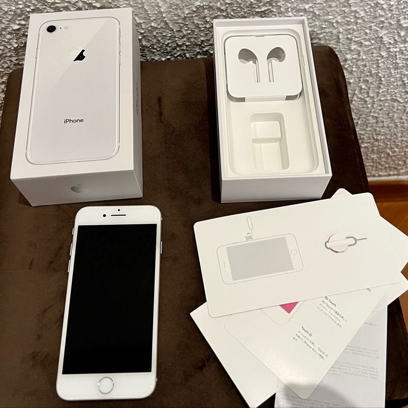 Iphone 8, 64 Gb, Silver, Bateria 76%, com Caixa | Iphone Apple