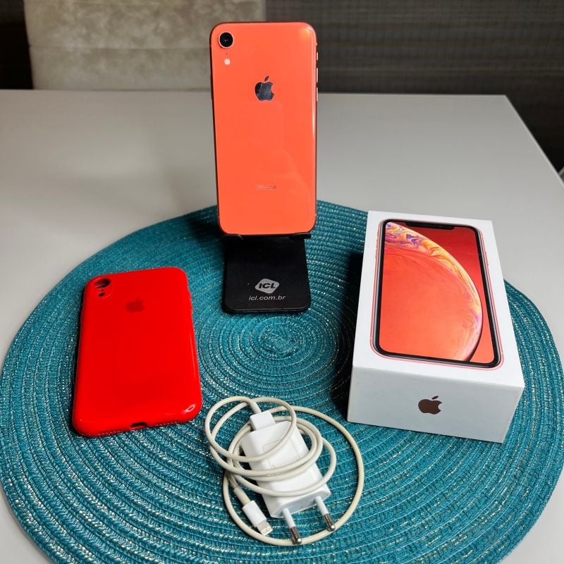 Apple iPhone XR 赤　64GB ケース付 Apple iPhone XR 赤 64GB ケース付 Amazon.com: Apple iPhone XR
