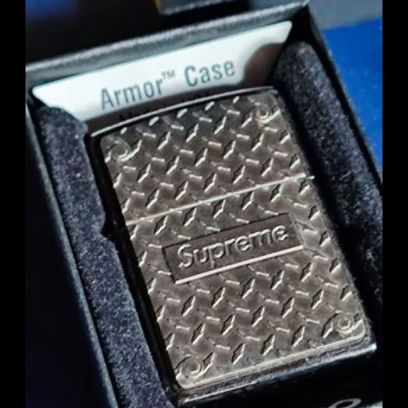Isqueiro Zippo Supreme Diamond Plate | Supreme Nunca Usado
