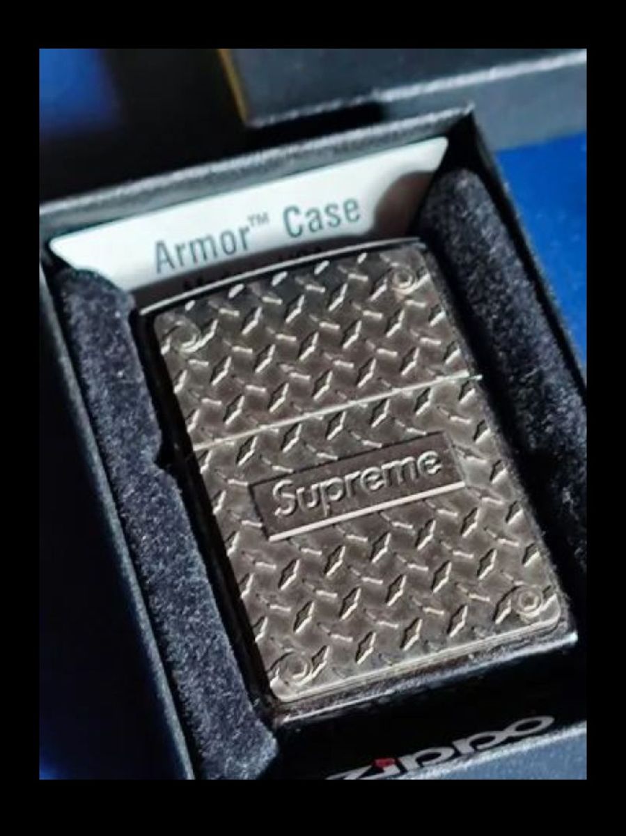 破格 Supreme Diamond Plate Zippo スワロ　2点 Supreme 破格 Zippo スワロ　2点 Plate Diamond