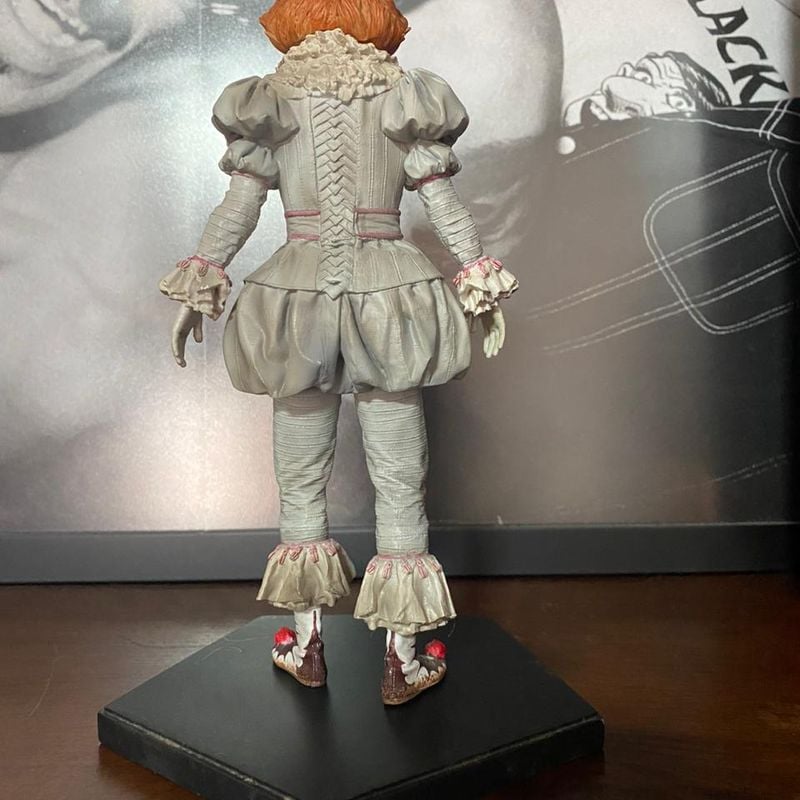 It Pennywise - Iron Studios | Iron Studios Usado 103998827 | enjoei