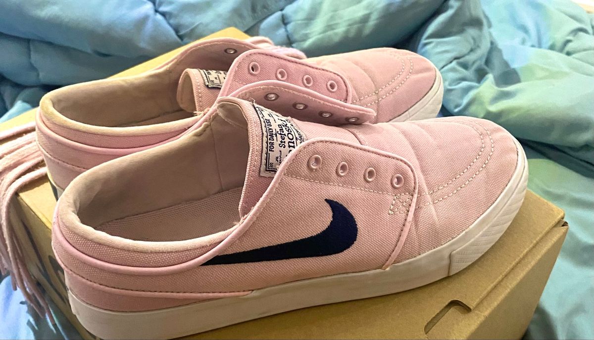 Janoski rosa hot sale preço