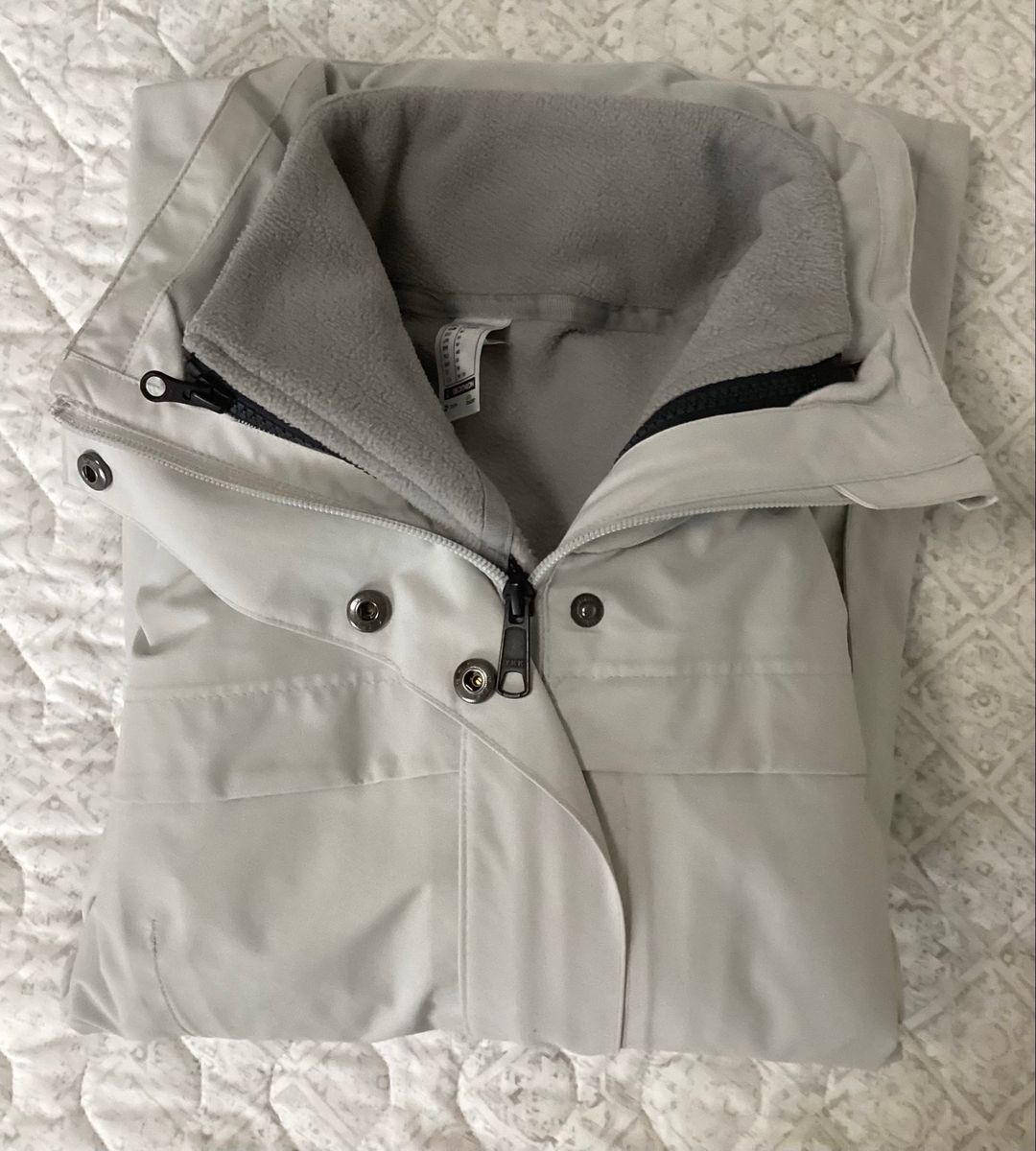 Jaqueta em Forclaz Cinza Clara Feminina Casaco Feminino Forclaz Usado  83121000 enjoei