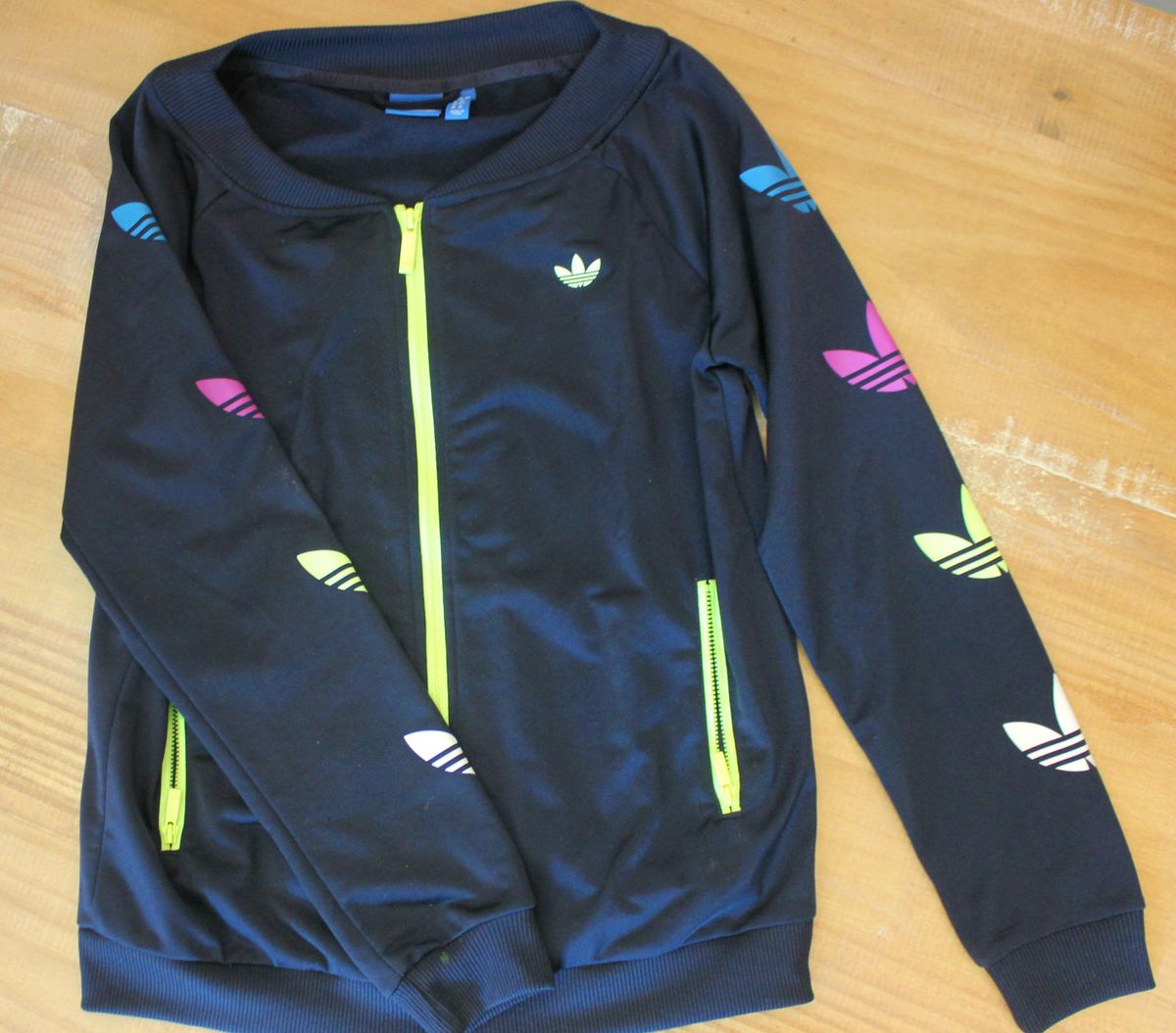 jaqueta adidas colorida