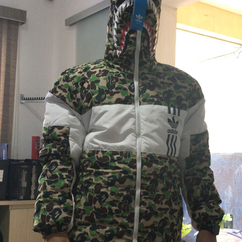 Jaqueta adidas x store bape