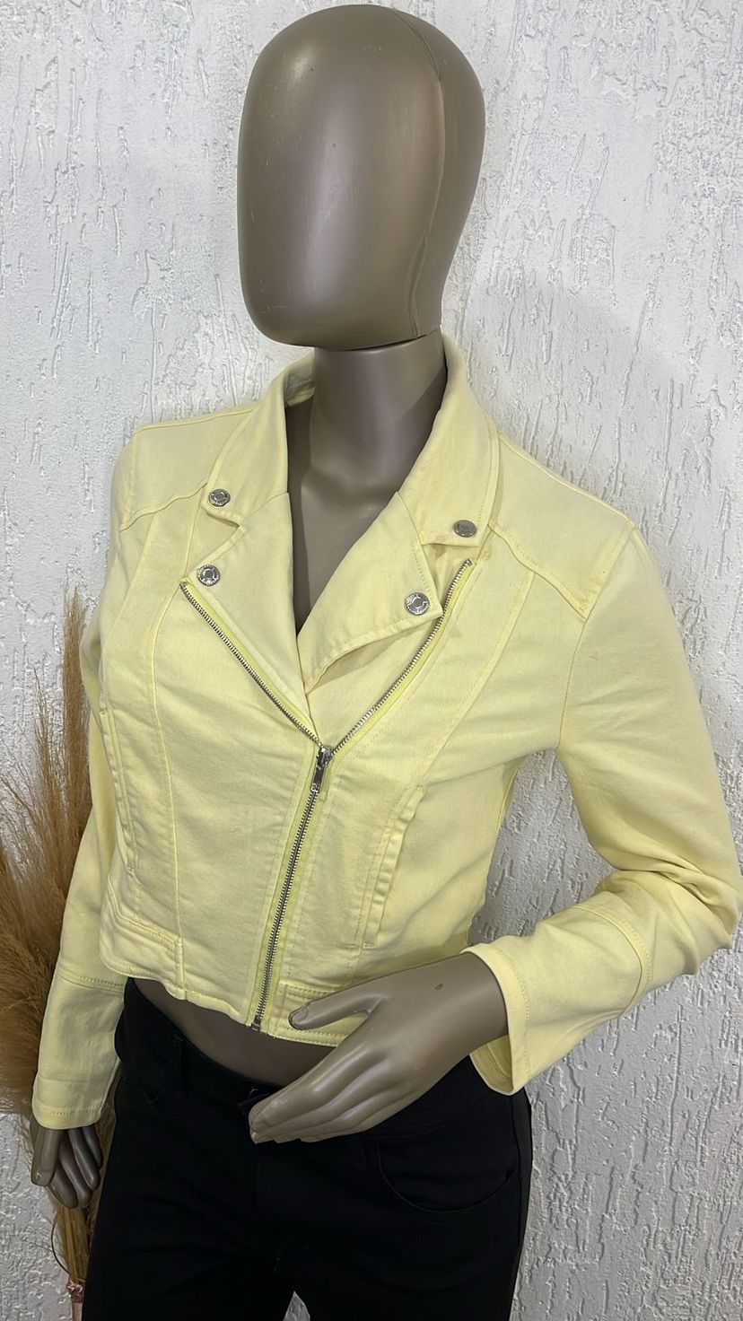 jaqueta amarelo manteiga cropped tam: 40 marisa - jaquetas marisa