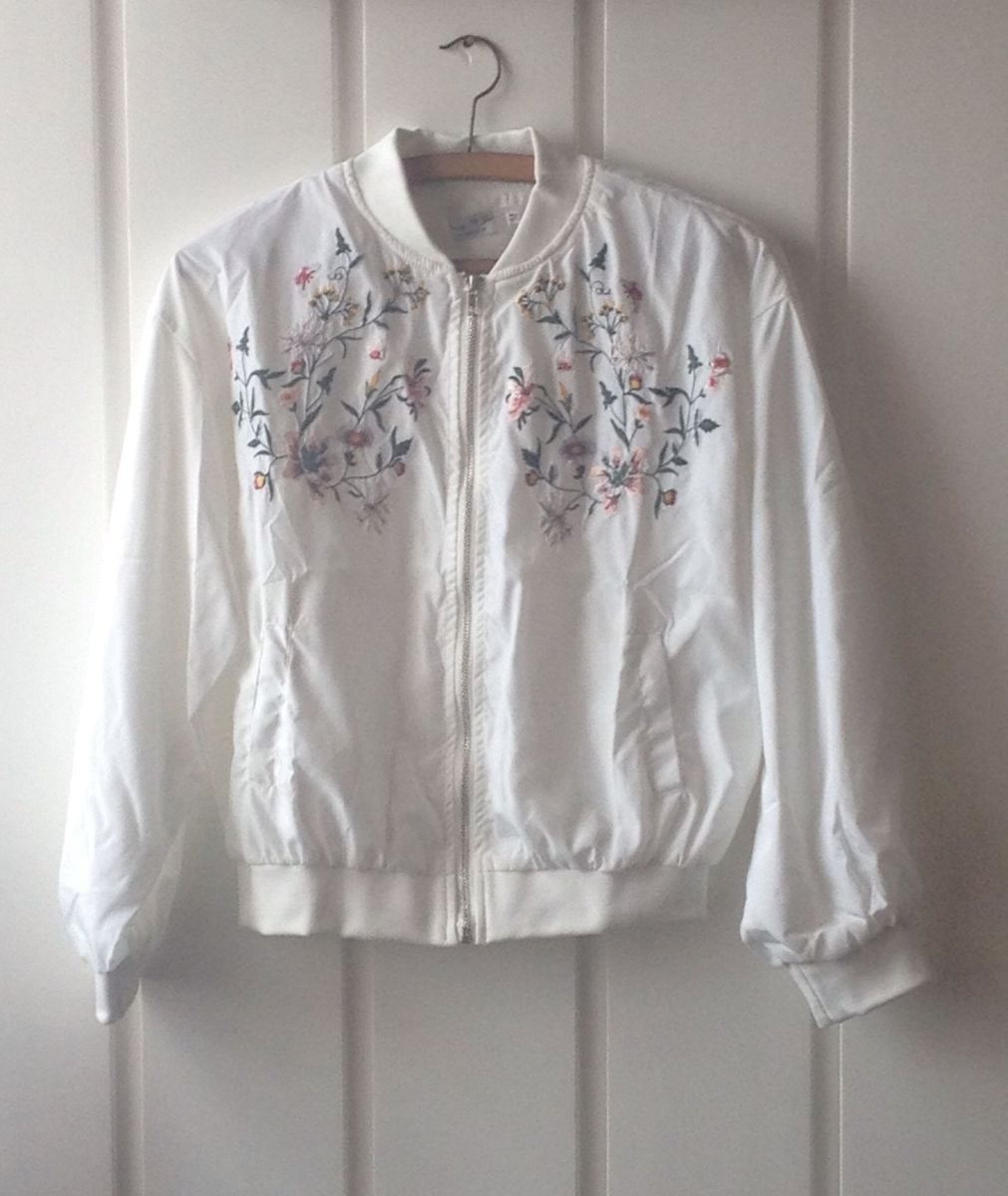 jaqueta bomber feminina branca