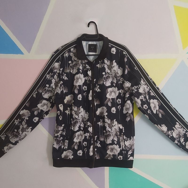 Jaqueta Floral Azul Marinho Tam M Blusa Feminina Riachuelo Nunca