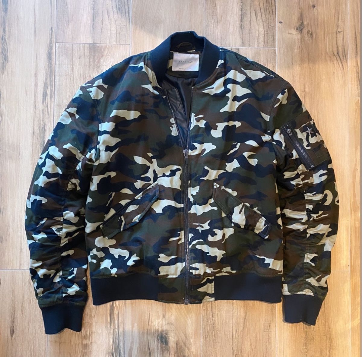 Casaco store militar zara