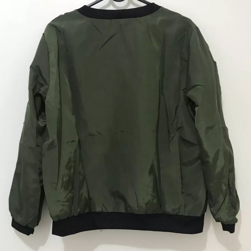 Bomber verde 2024 militar feminina