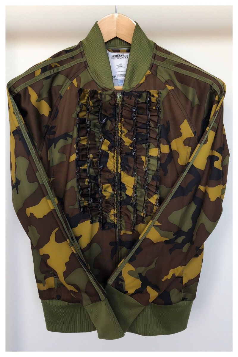 blusa camuflada da adidas