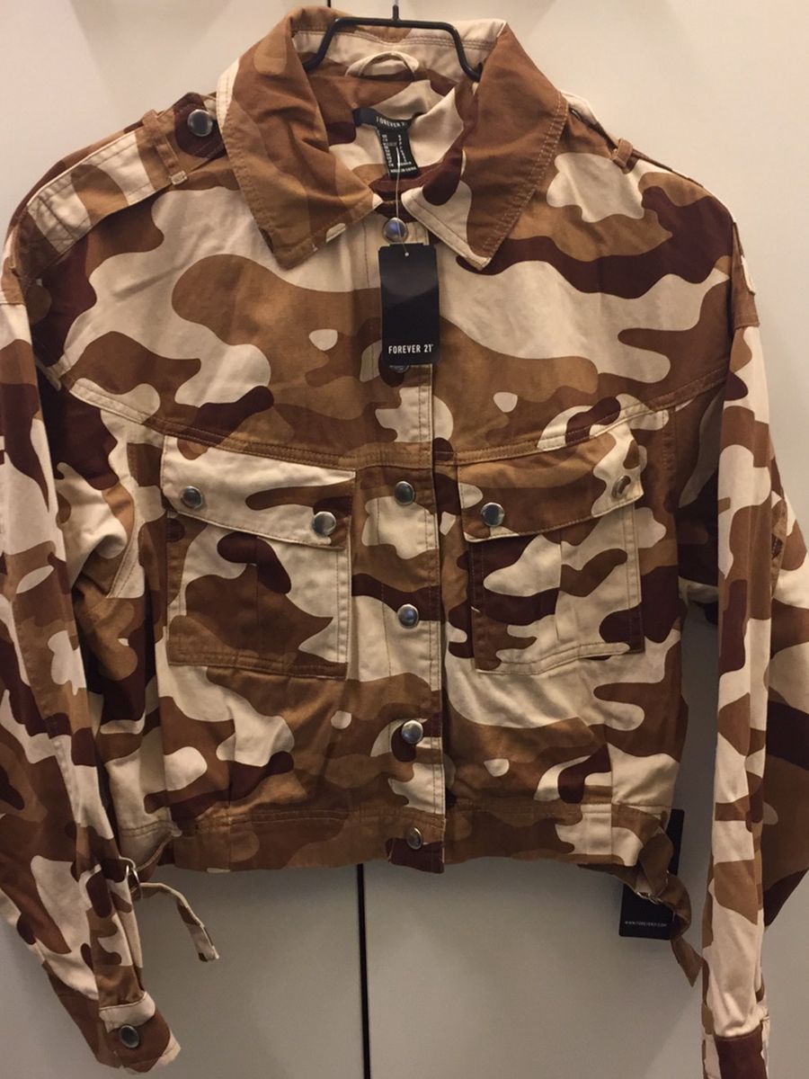 casaco camuflado feminino forever 21