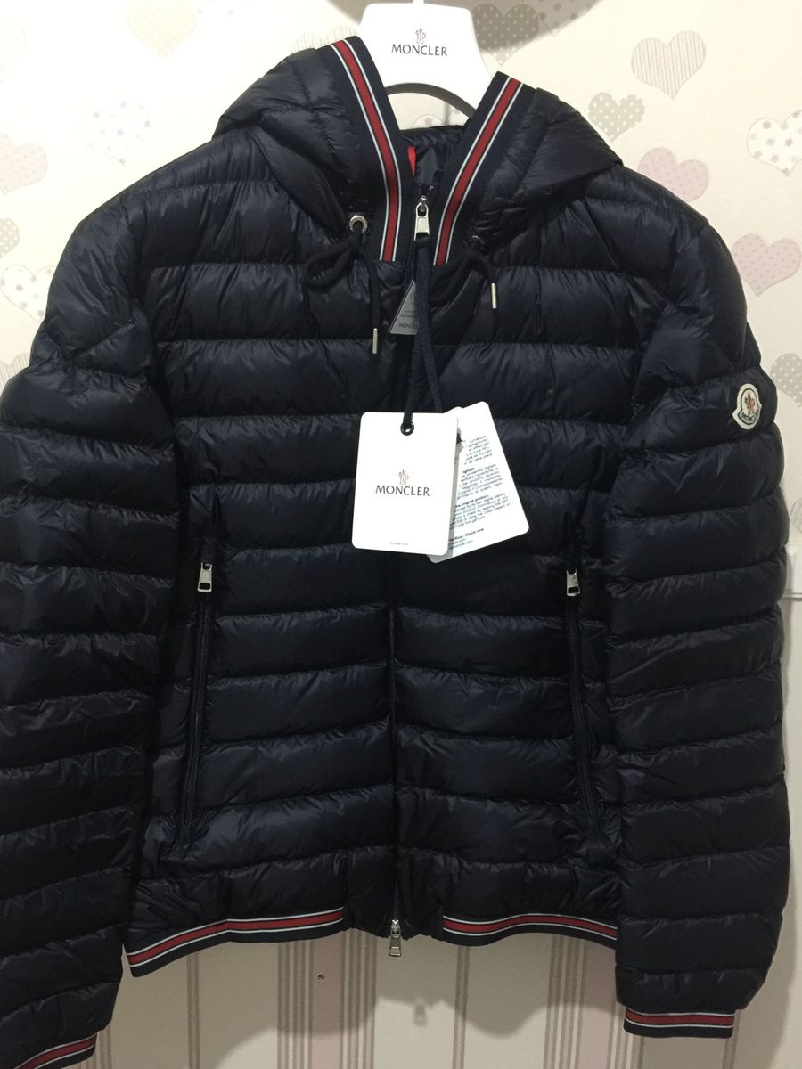 jaqueta moncler usada