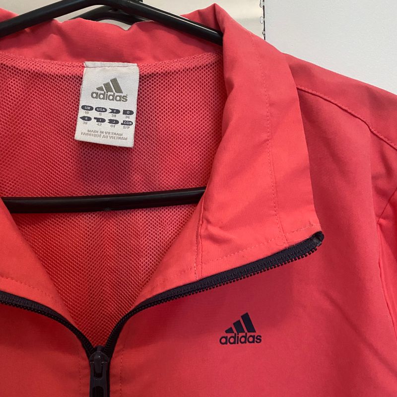 Corta vento adidas rosa e outlet azul