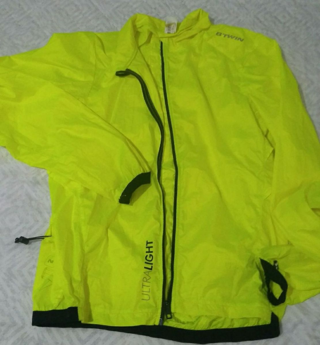 jaqueta corta vento btwin