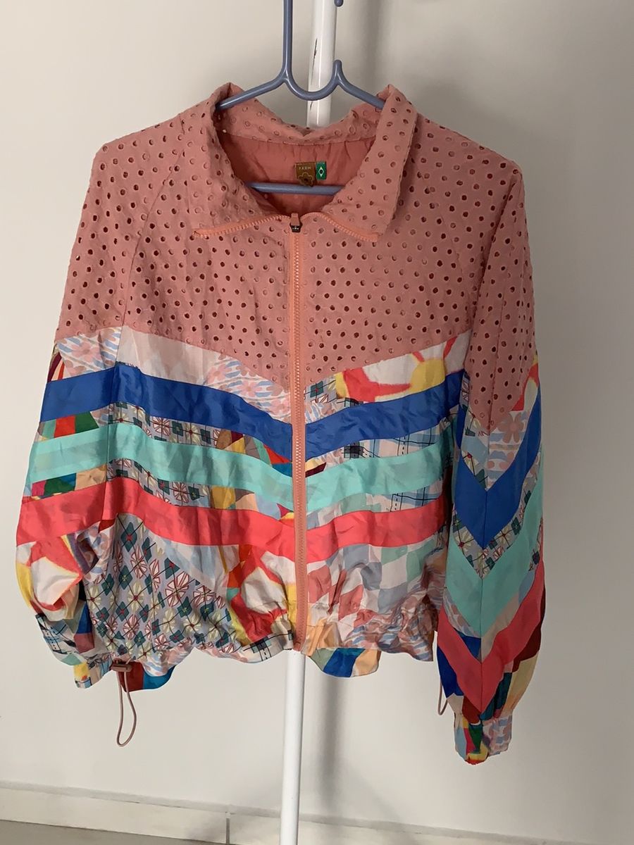 corta vento colorido feminino