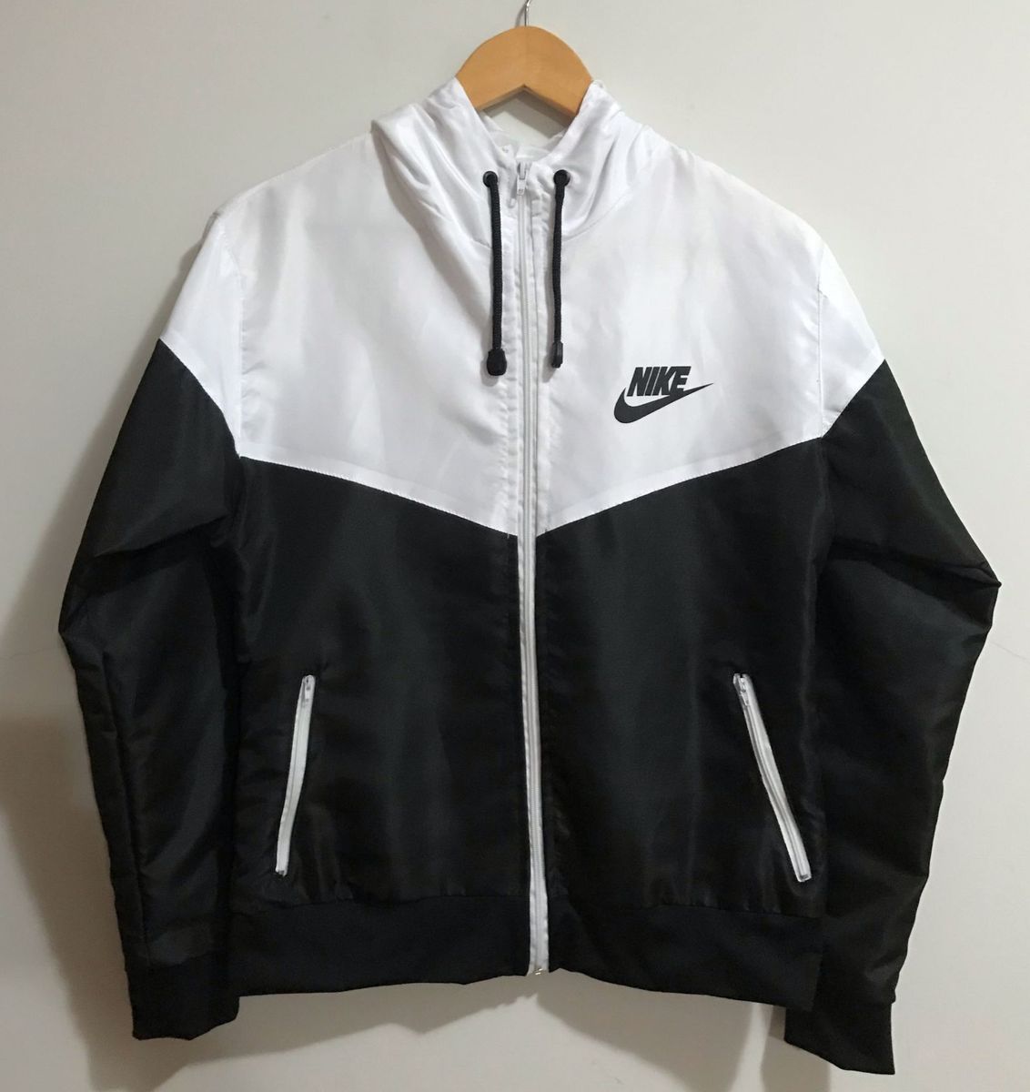 casaco corta vento nike preto