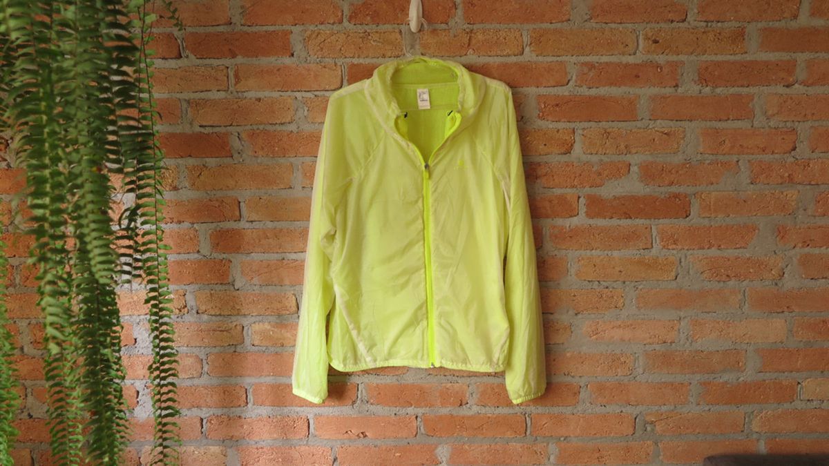 corta vento nike fluorescente