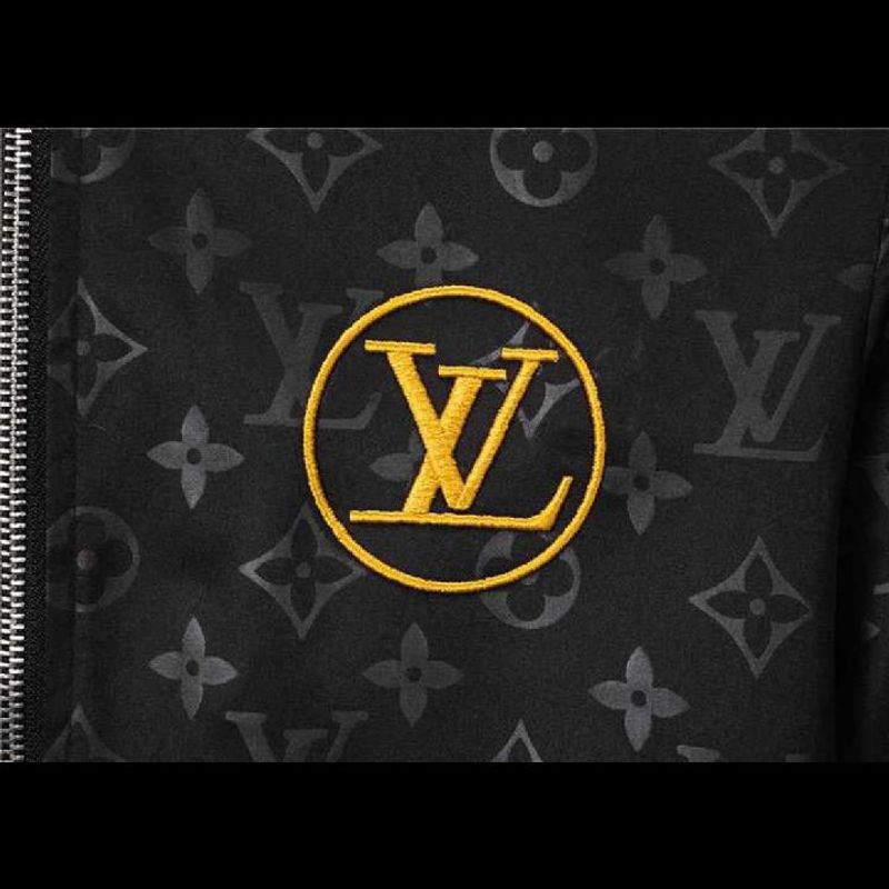 Suéter Louis Vuitton | Casaco Feminino Louis Vuitton Nunca Usado 85358713 |  enjoei