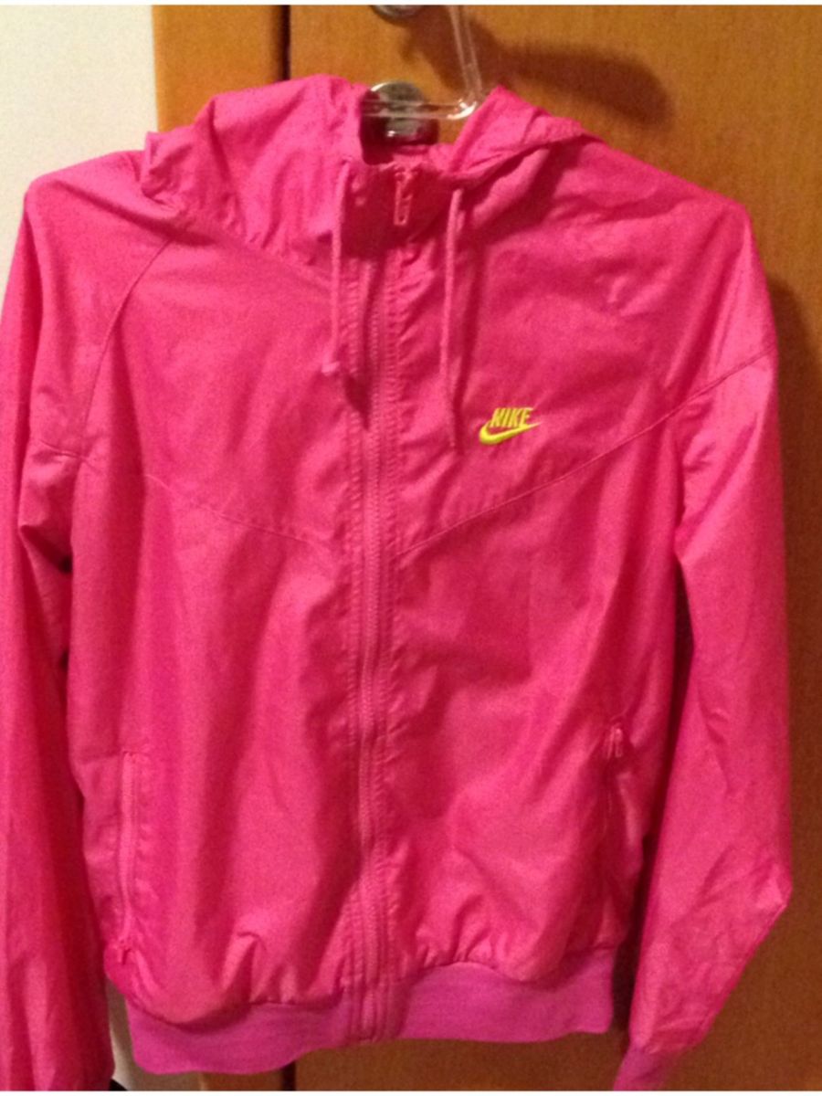 corta vento nike fluorescente