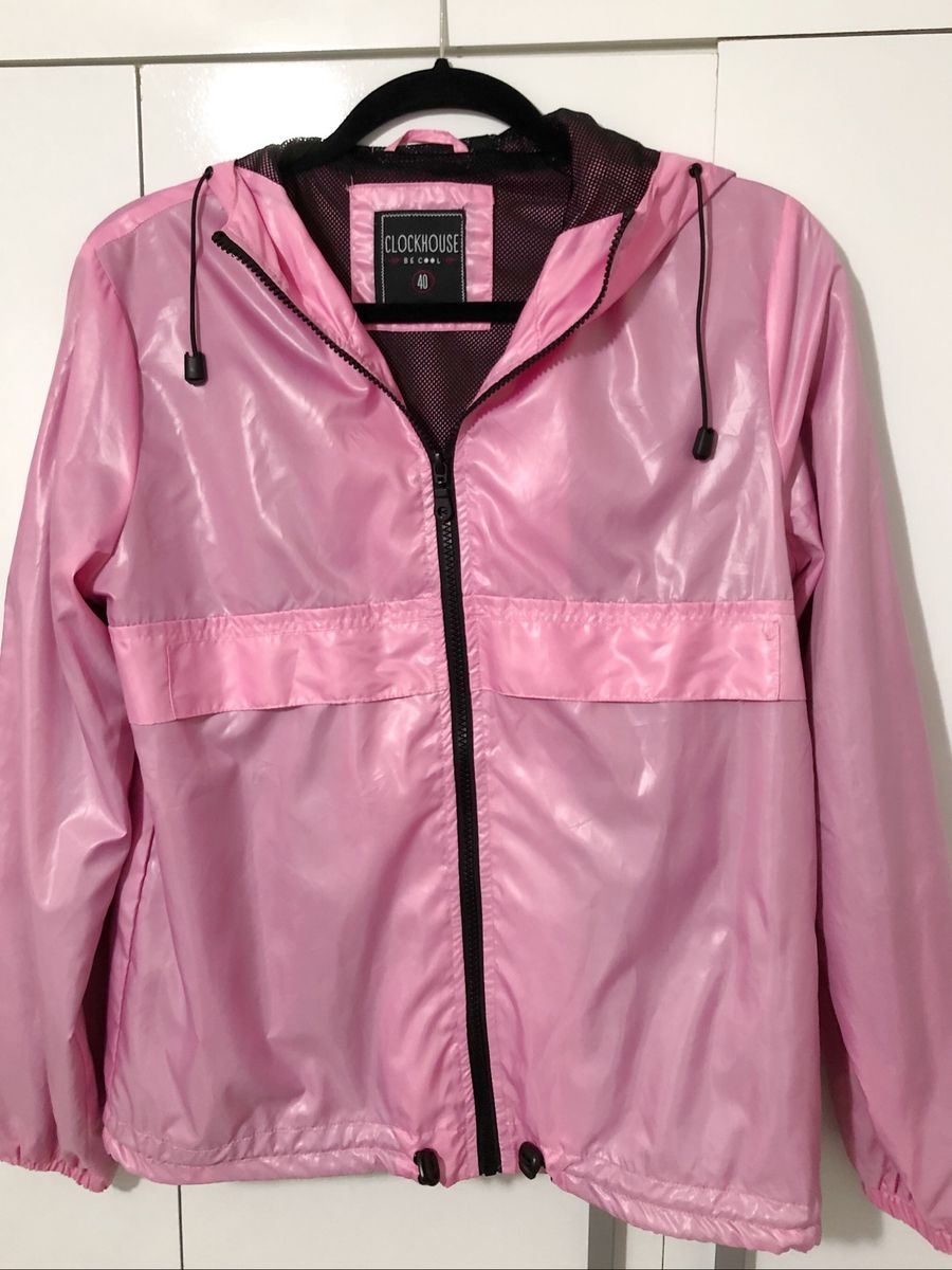 jaqueta rosa corta vento
