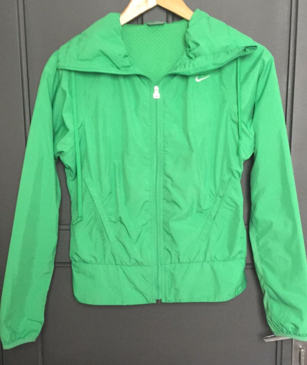 corta vento nike verde limao