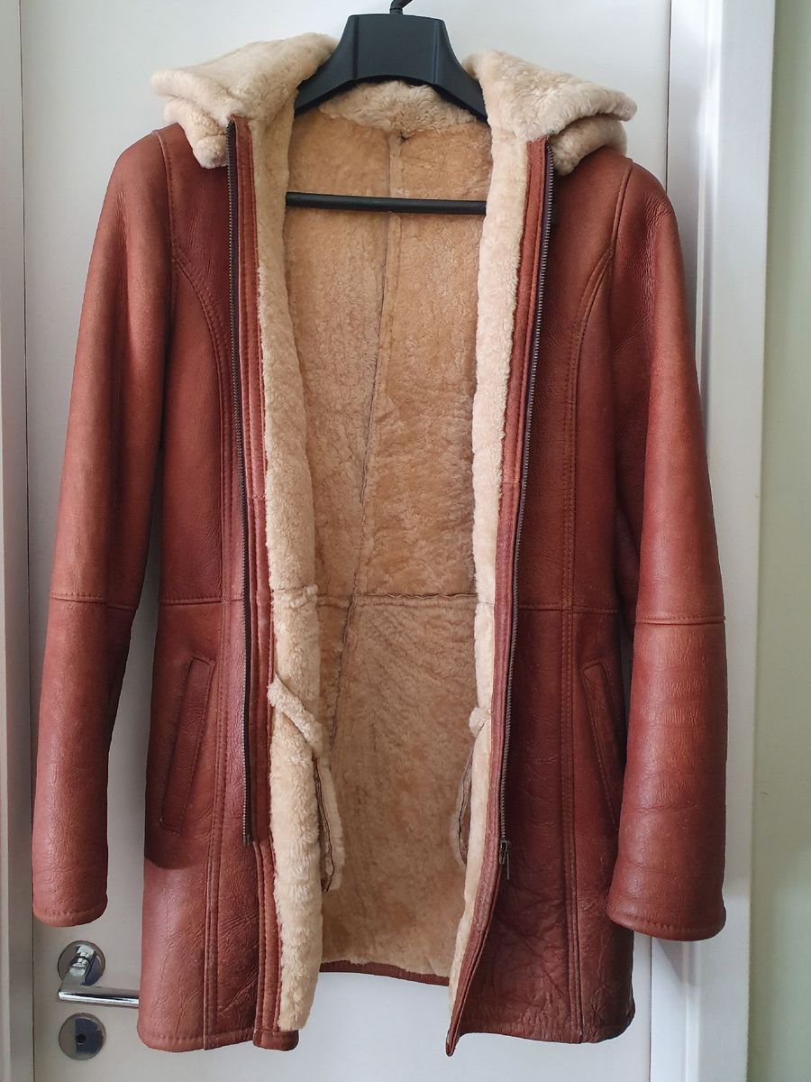 jaqueta de couro com pele por dentro