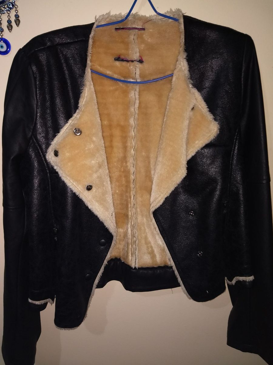 jaqueta de couro com pelinho