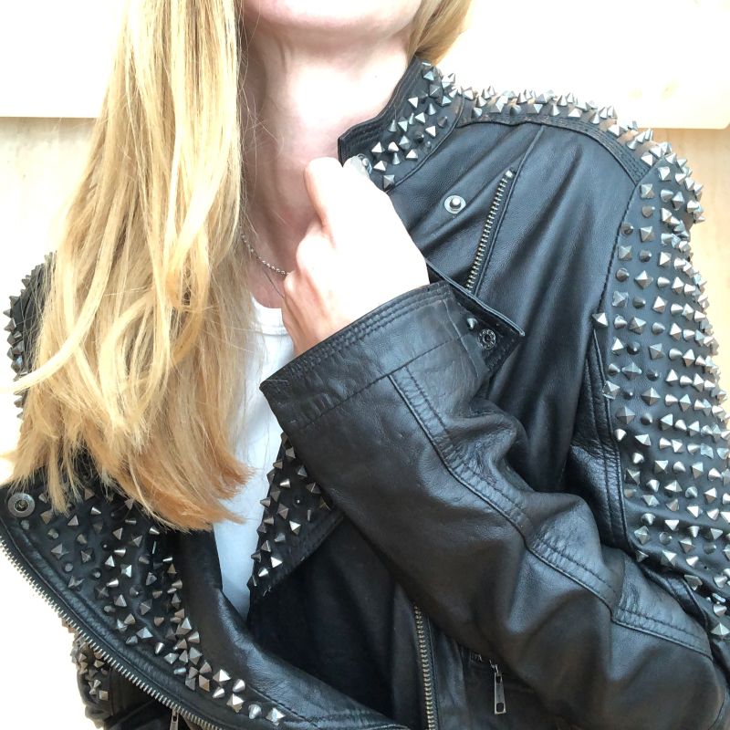 Jaqueta de Couro Animale Rock Roll Puro com Espetos Tamanho 42 Casaco  Feminino Animale Usado 33345819 enjoei