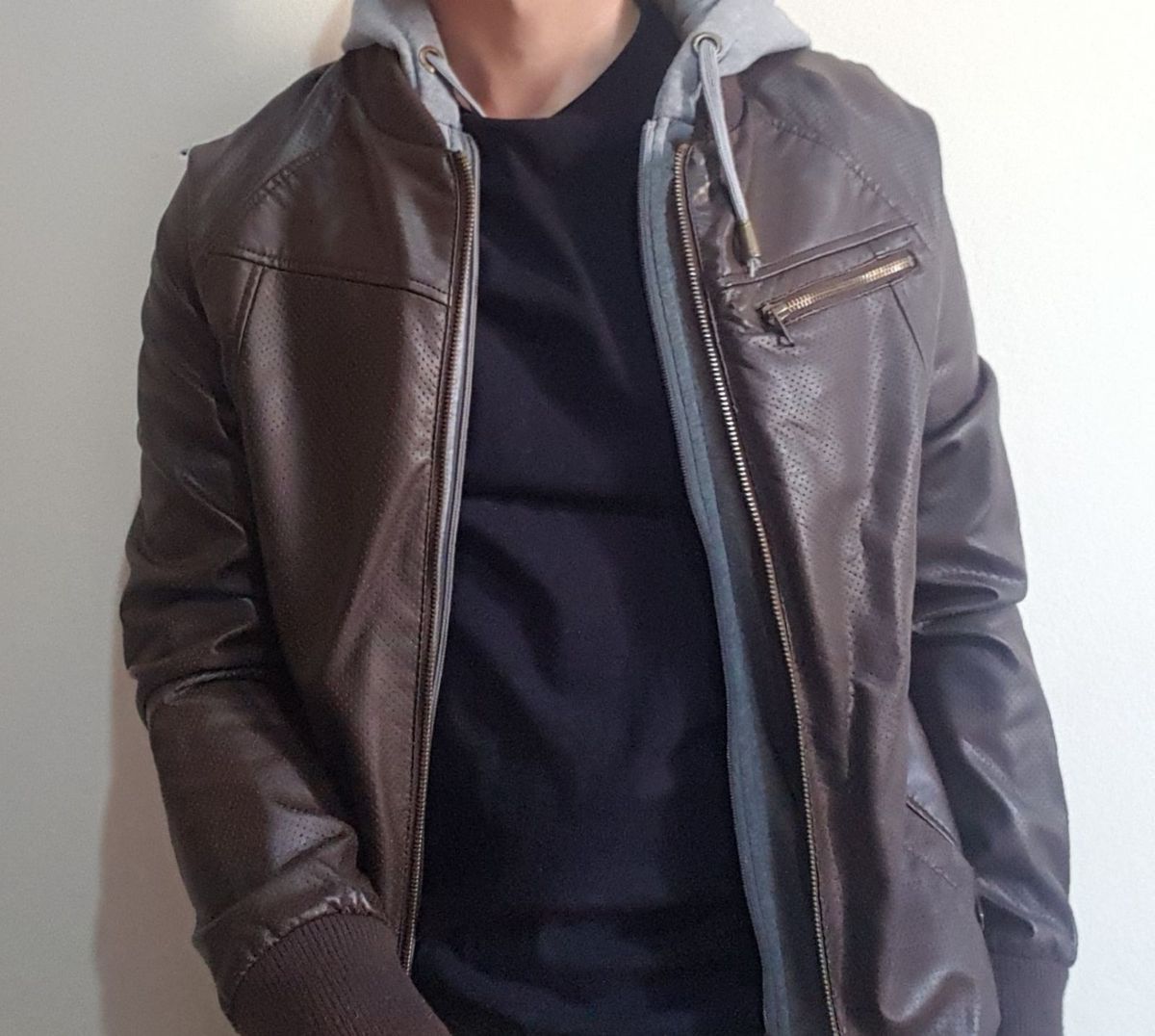 jaqueta de couro com capuz masculina