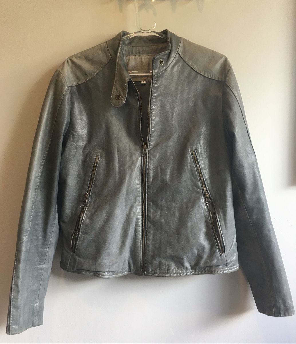 jaqueta de couro cinza feminina