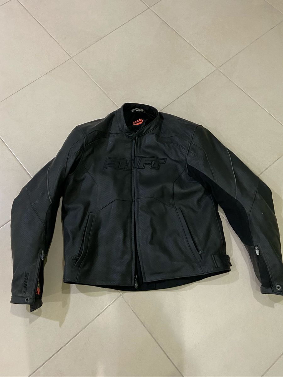 jaqueta de couro com proteção