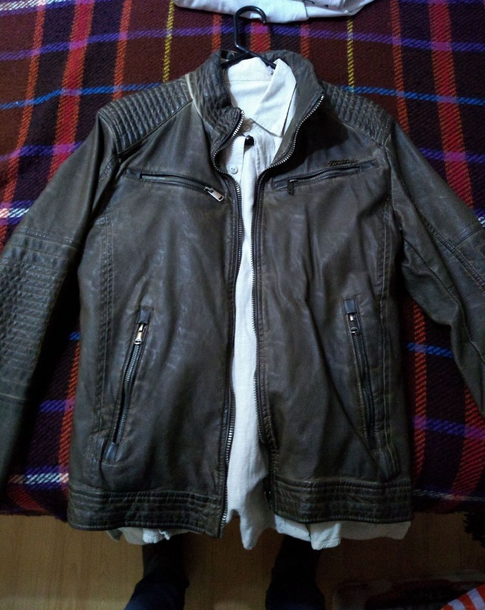 viv leroa jaqueta de couro