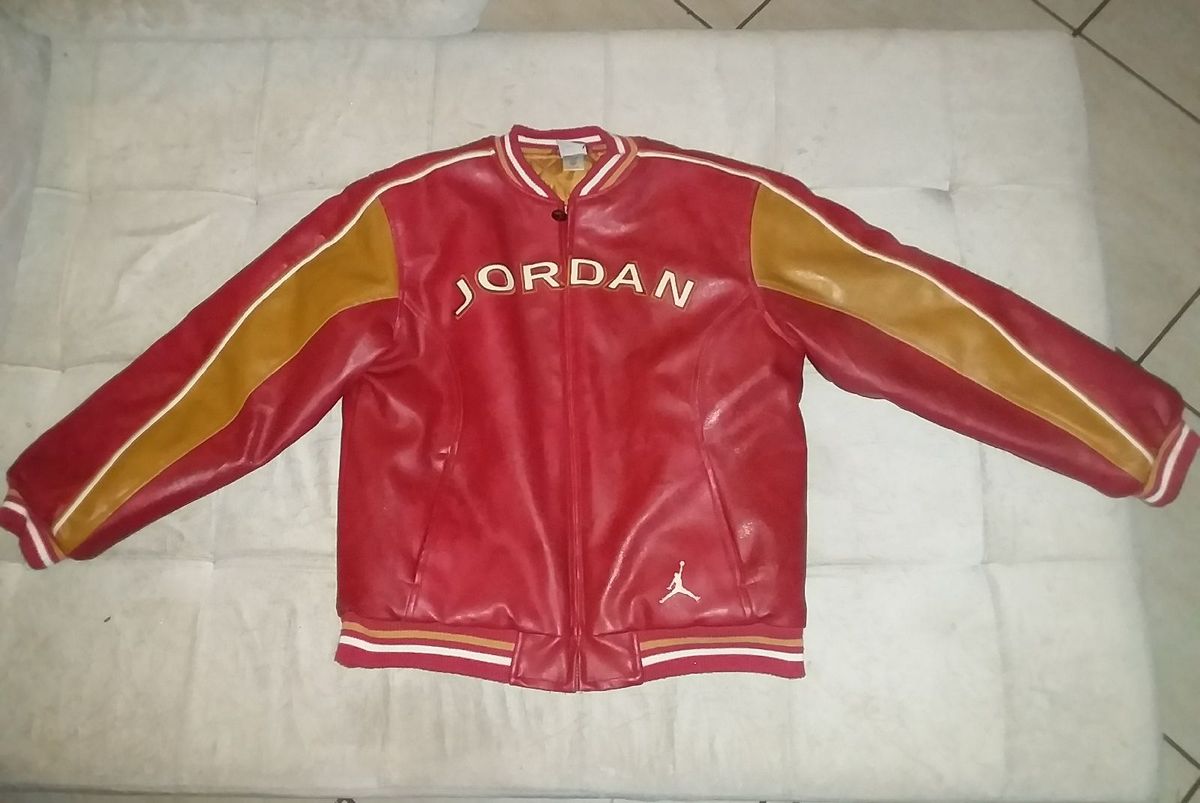 jaqueta de couro nike
