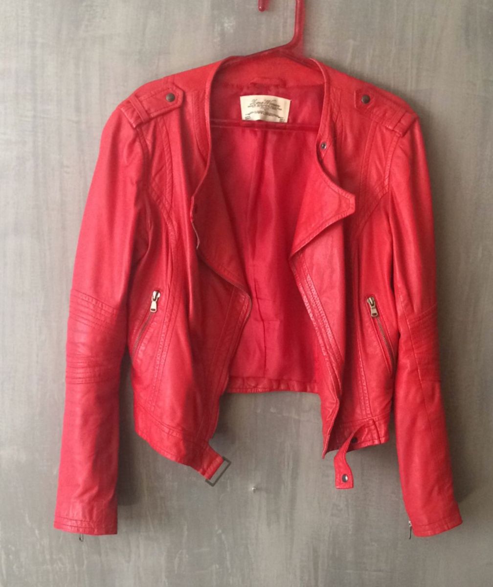 jaqueta vermelha zara