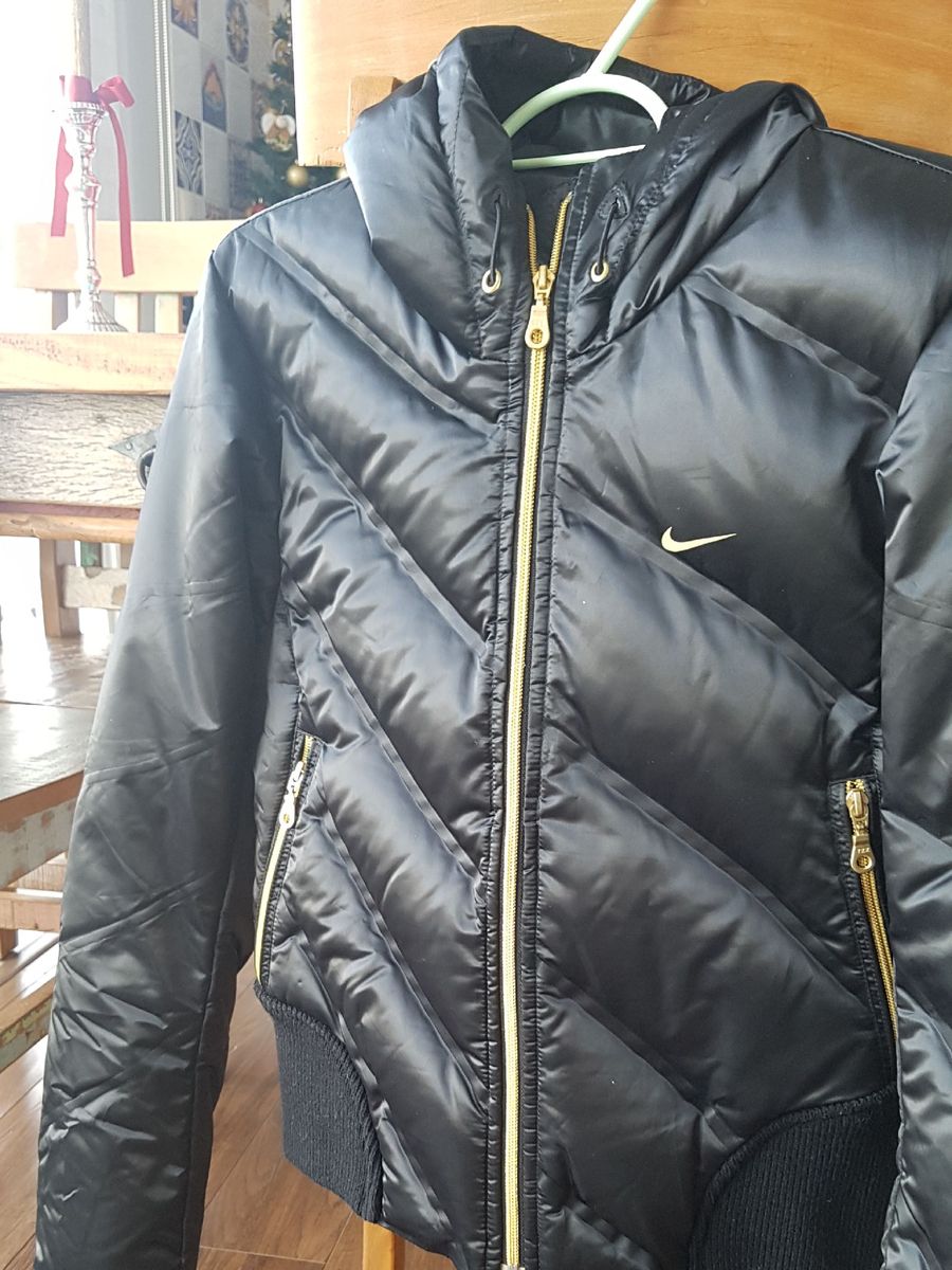 casaco nylon nike