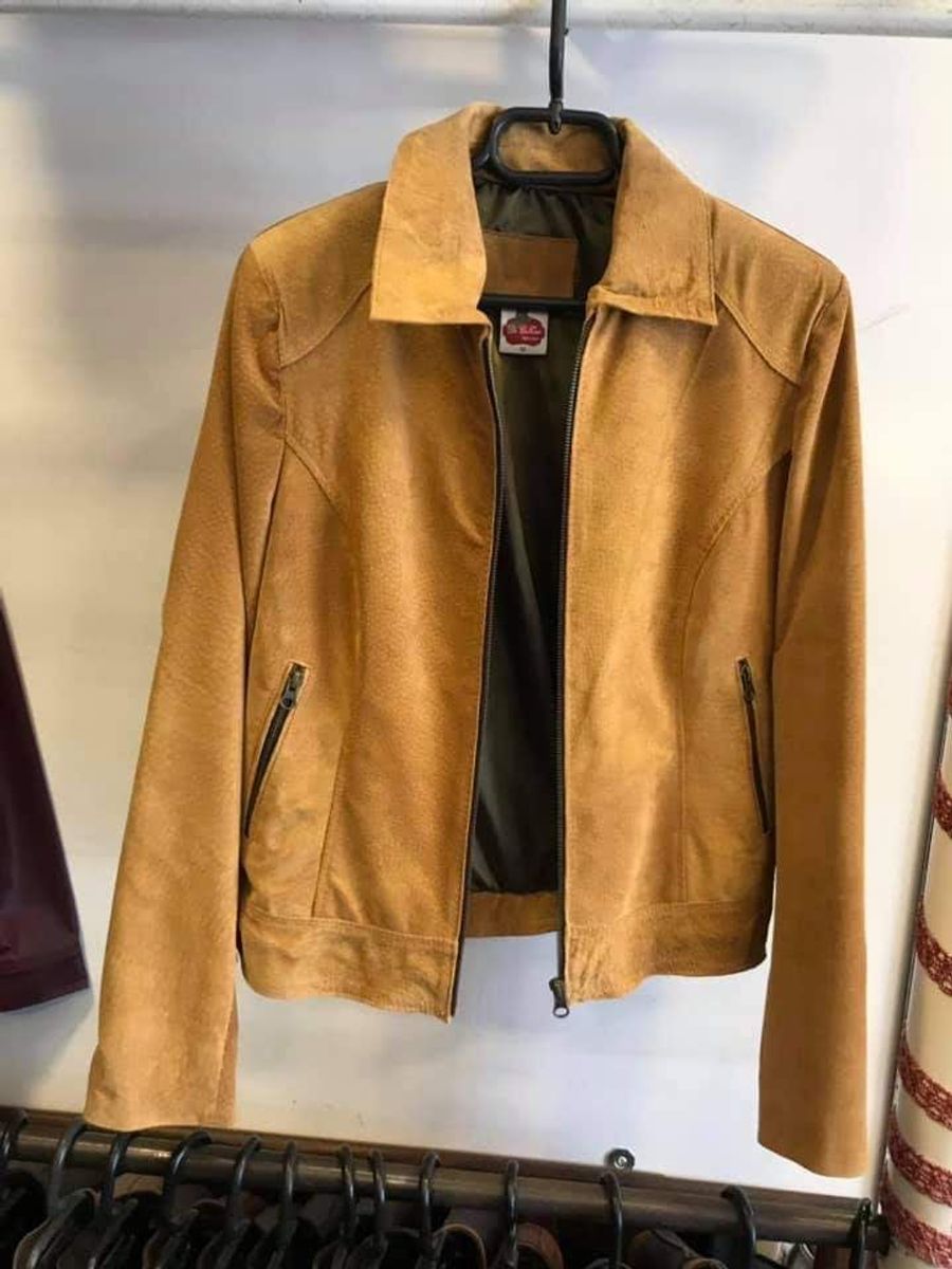 jaqueta de couro feminina mostarda