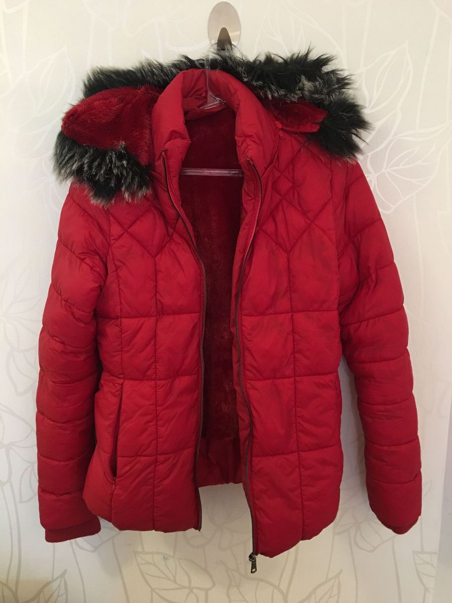 jaqueta de nylon vermelha