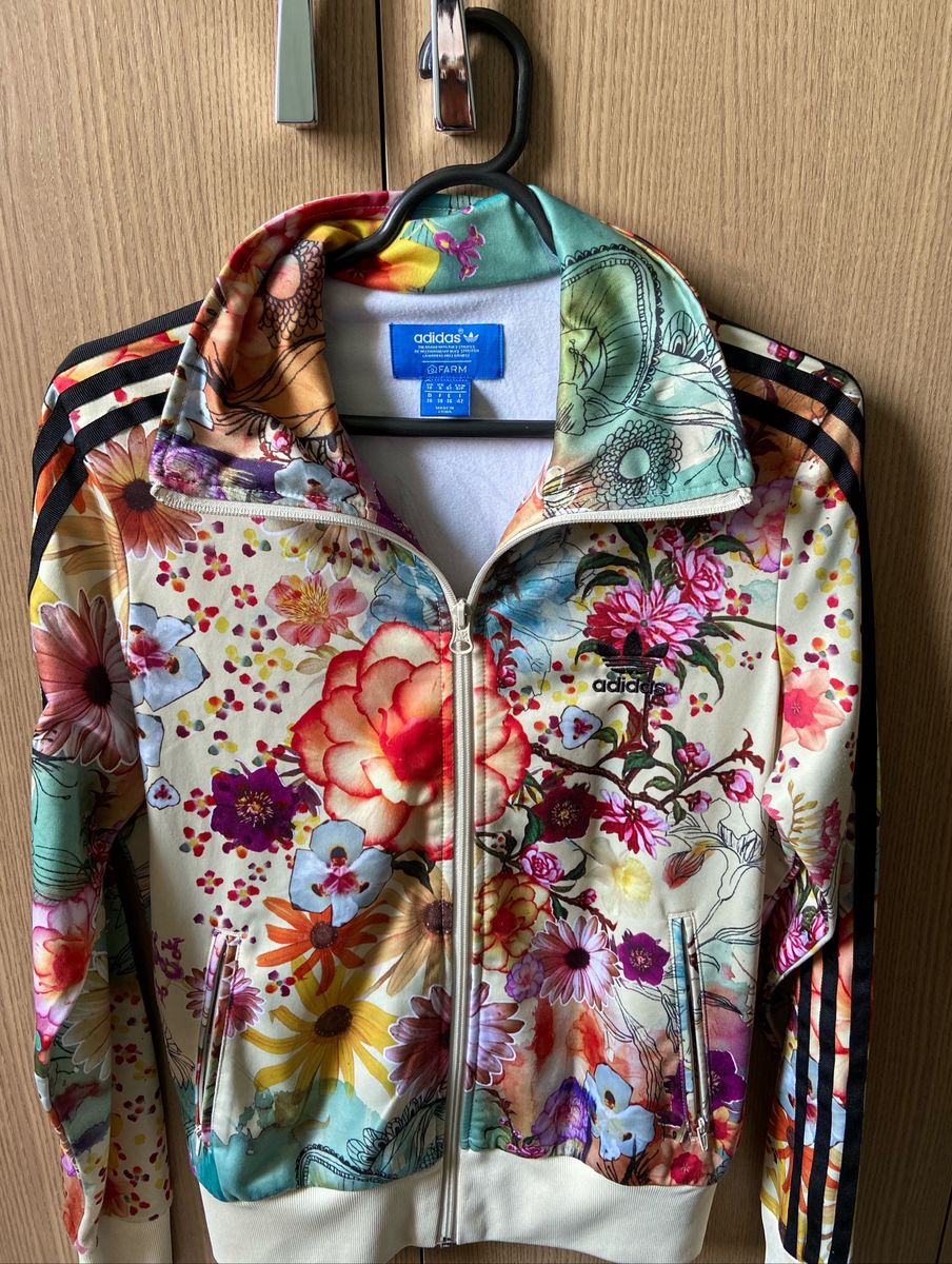 jaqueta floral adidas