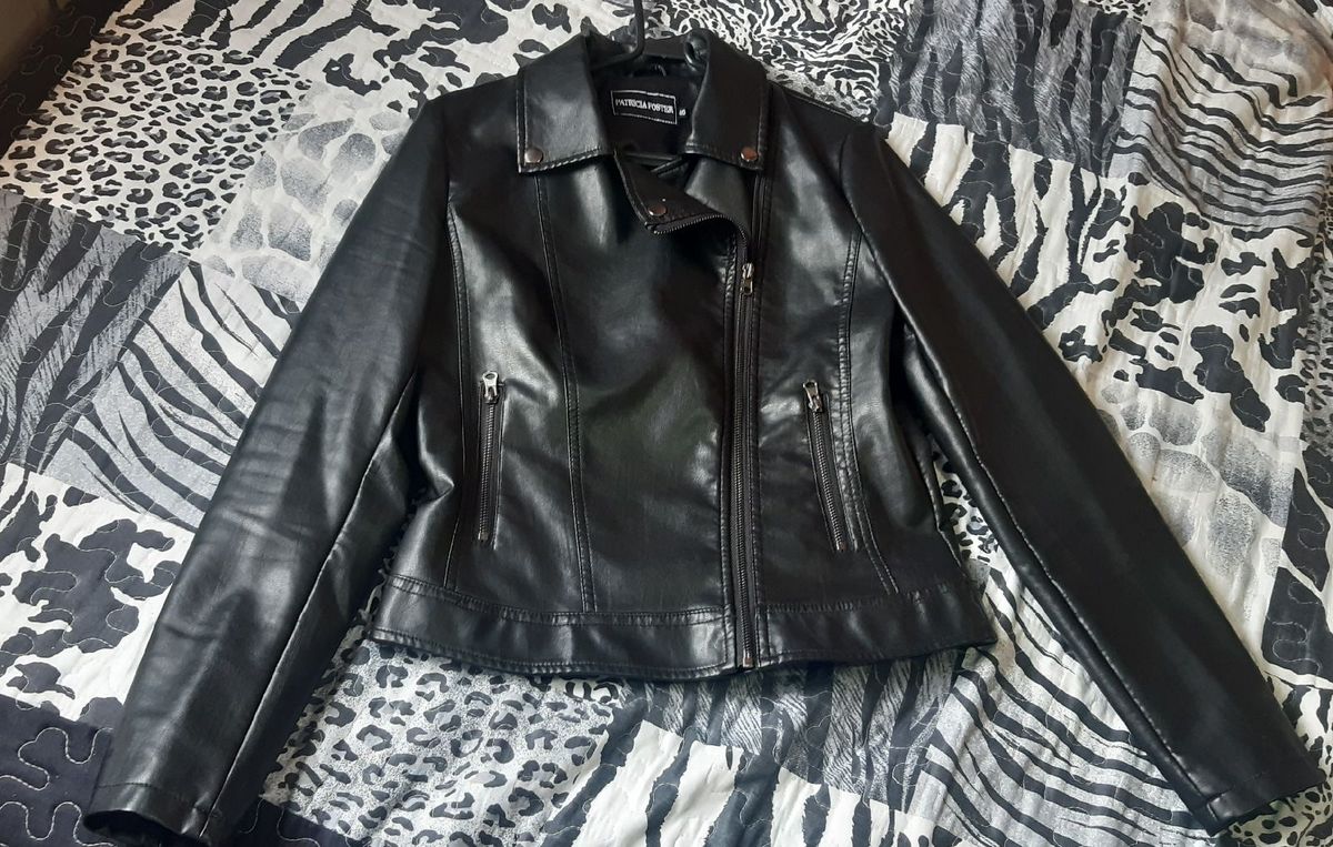 jaqueta imitando couro feminina