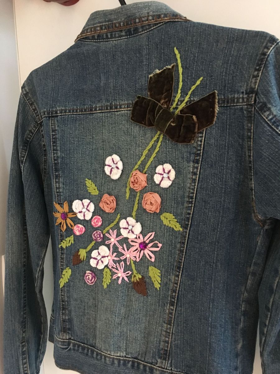 jaqueta jeans com bordado