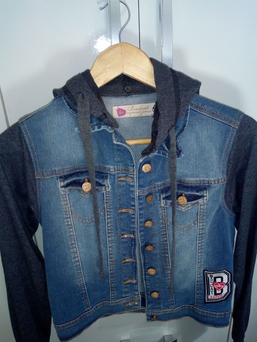 jaqueta jeans com manga de moletom