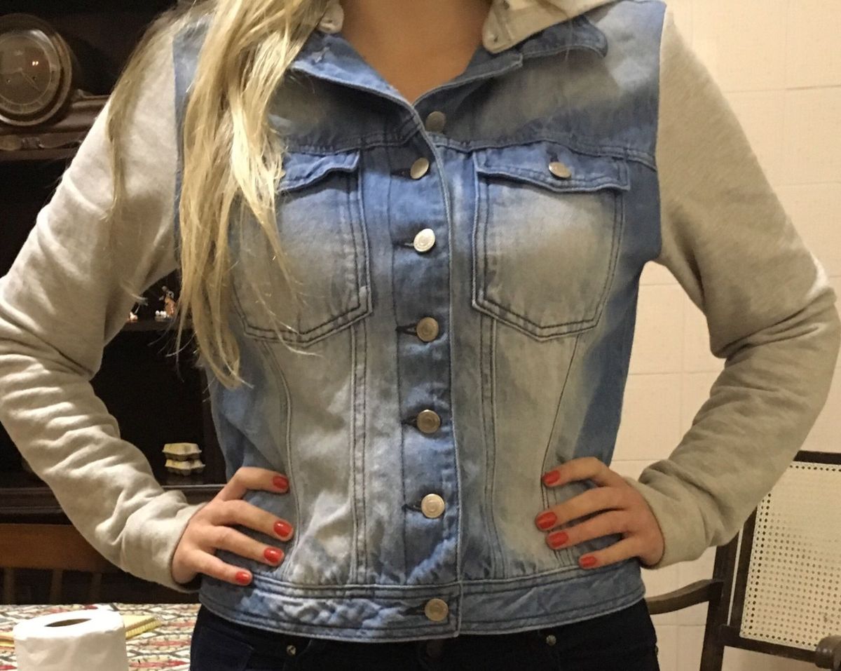 jaqueta jeans com manga de moletom feminina hering
