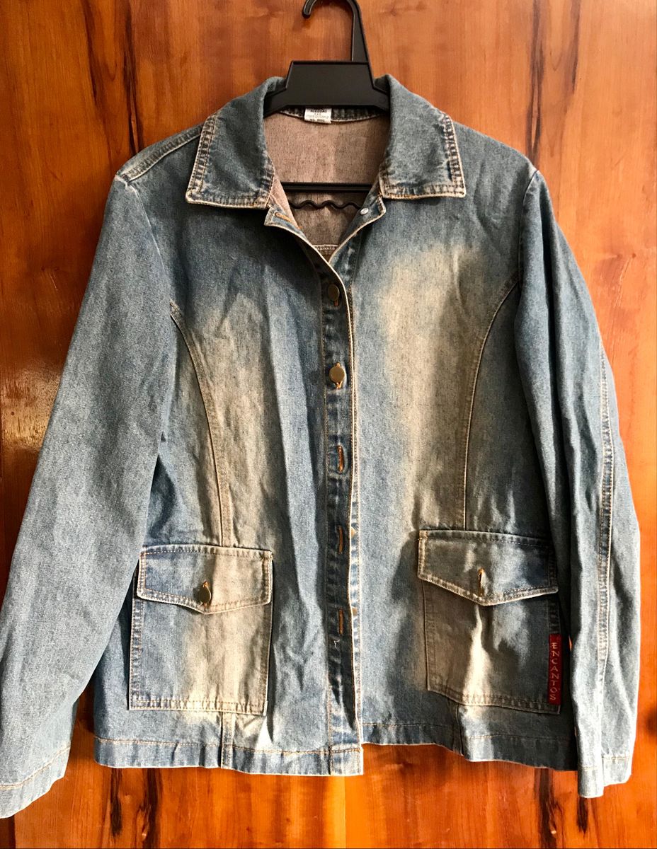 jaqueta jeans desbotada