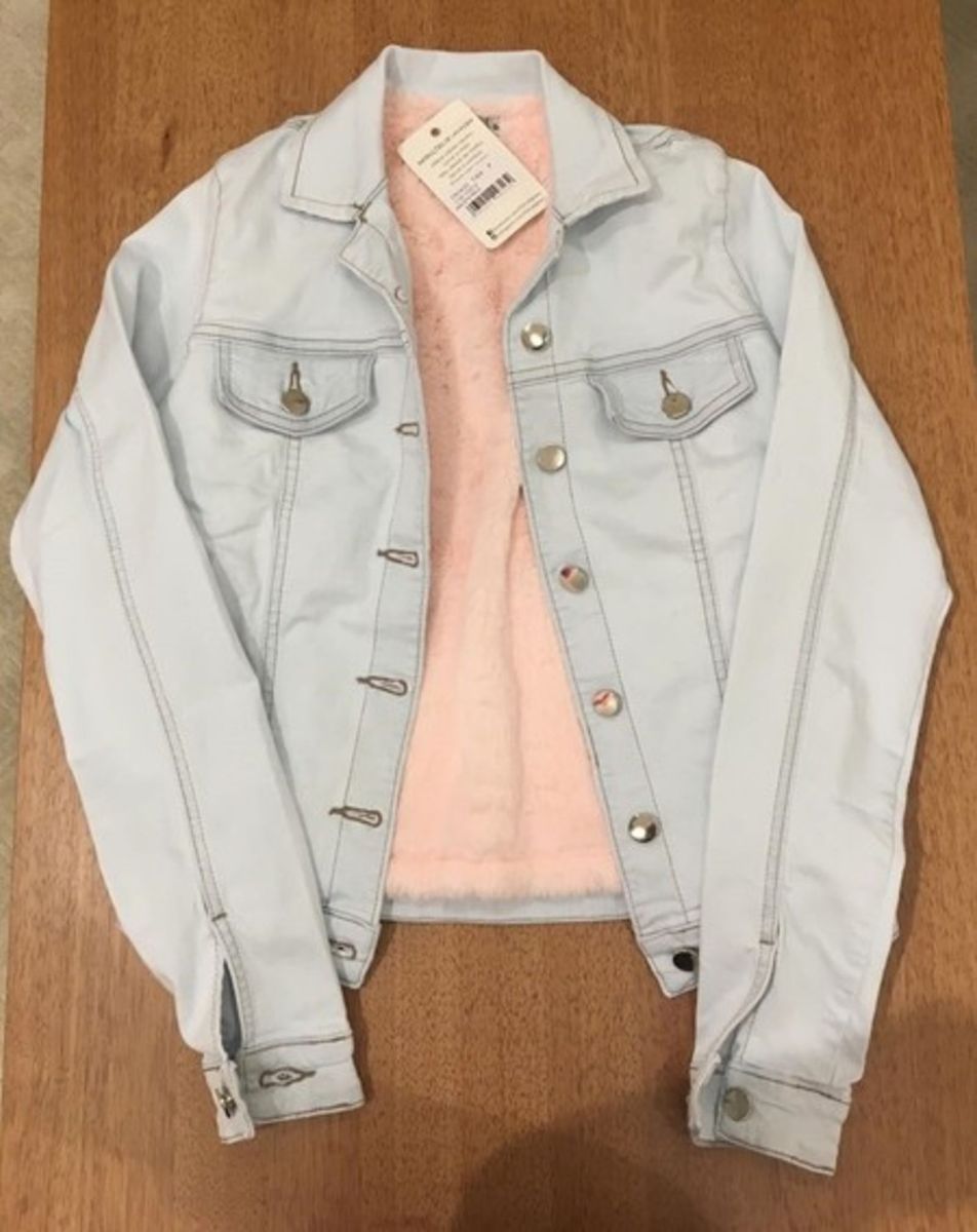 jaqueta jeans forrada com pelo